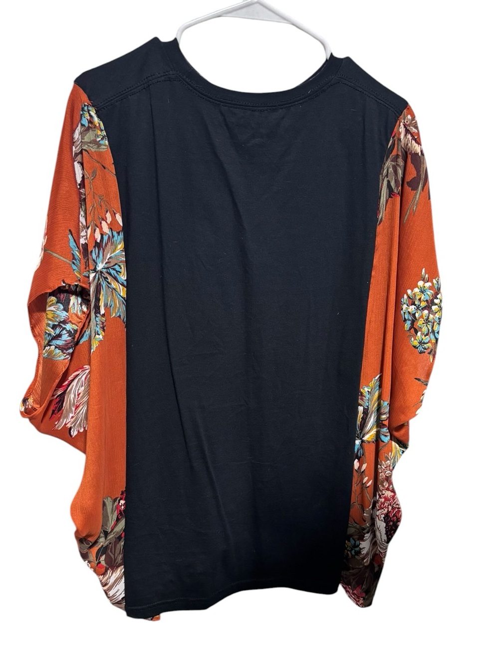 Guns Nβ Roses Upcycled Graphic Tee | Boho Rocker Style πΉ - Picture 2 of 2